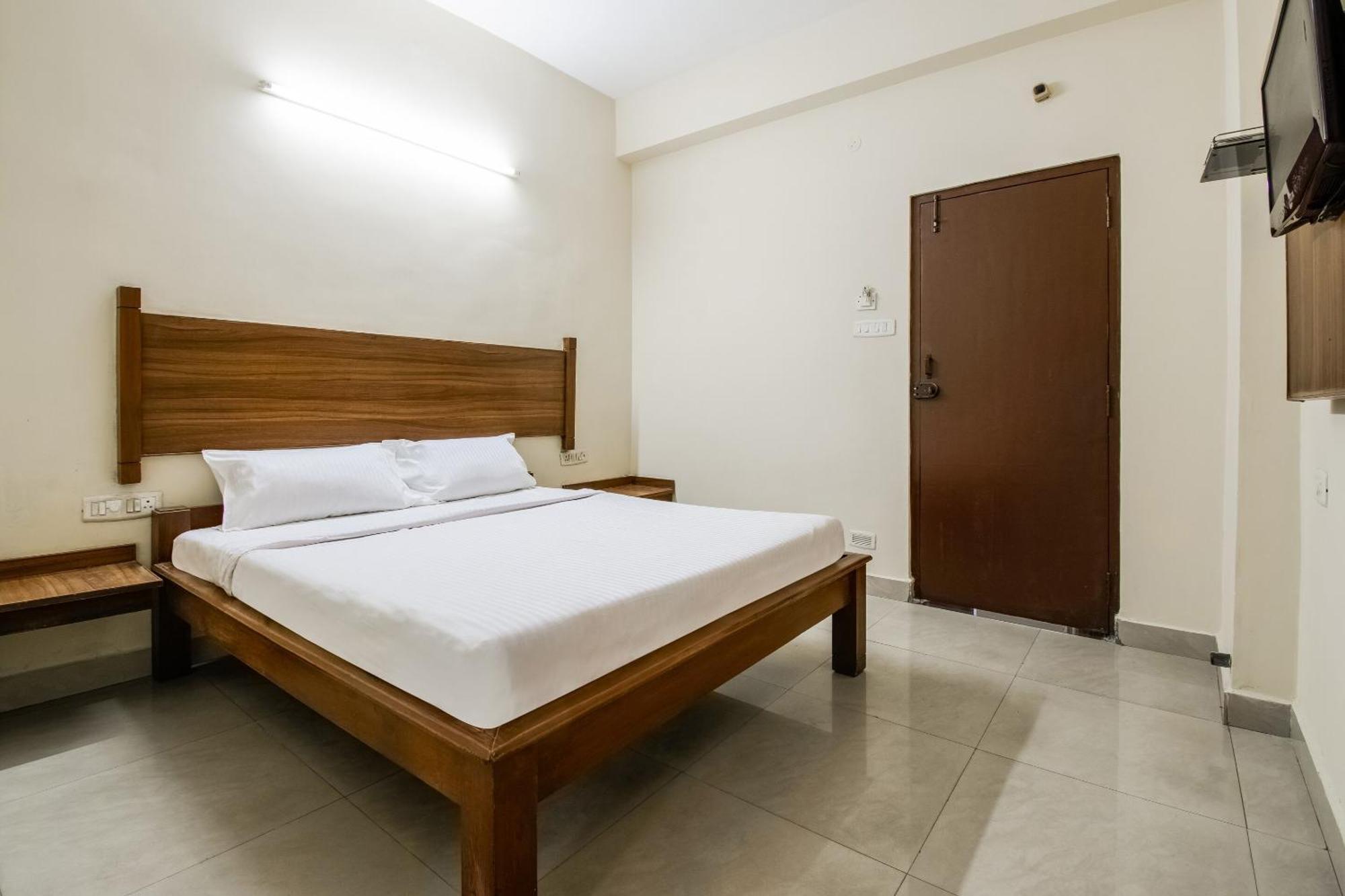 โอโย วีเอสเค 145 Ssg เรซิเดนซี Hotel วิสาขปัตนัม ภายนอก รูปภาพ